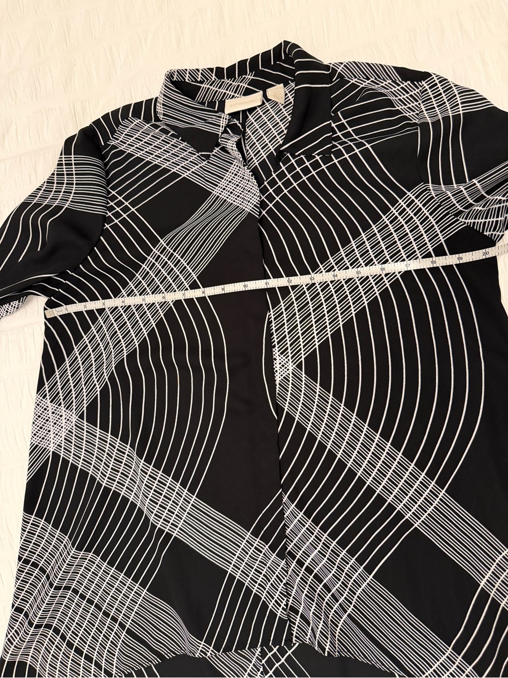 CHICO'S Rosalind Graphic Design Tunic Blouse Handkerchief Hem Sheer Travel Layer - Picture 14 of 17
